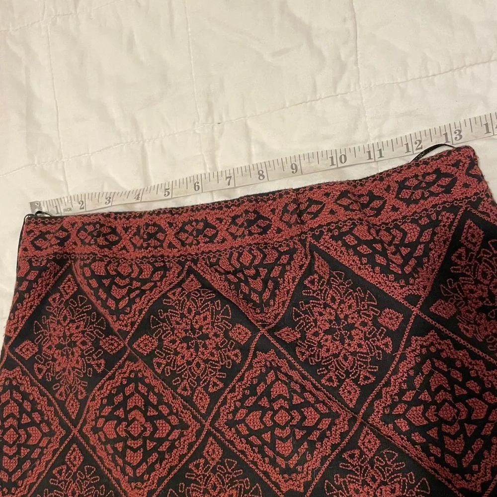 Search for Sanity mini skirt, perfect for Fall! - Picture 3 of 8